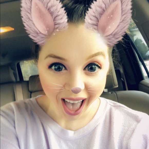 Meet your Posher, Julianne - Picture 4 of 5